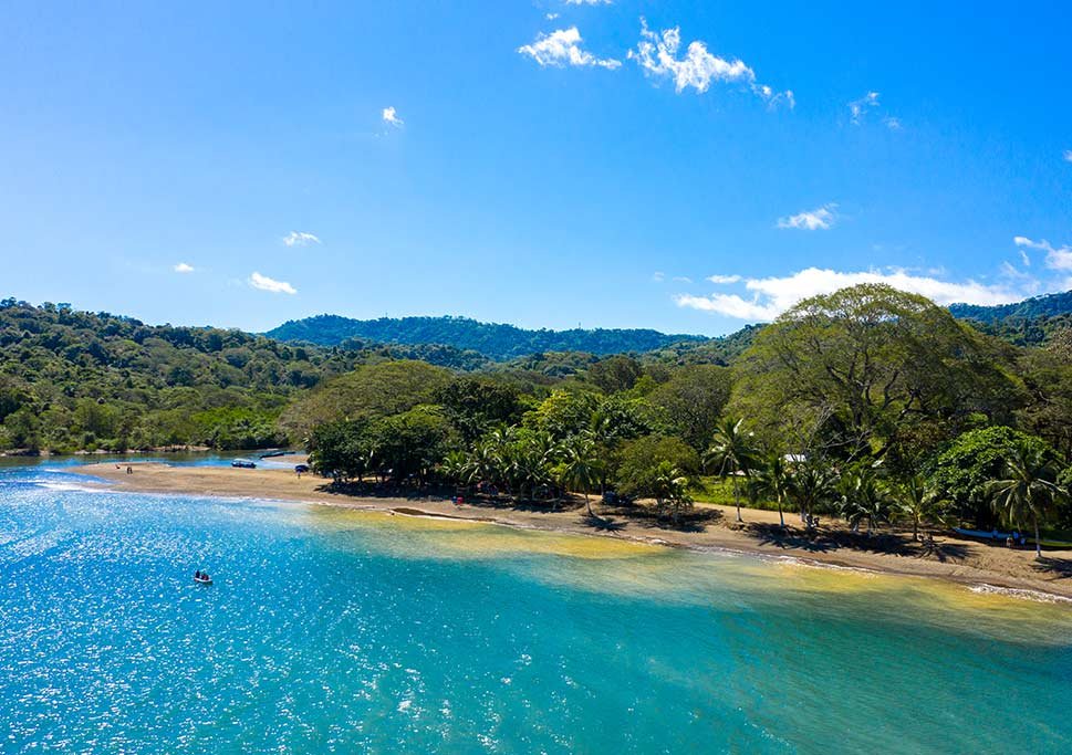 playa agujas costa rica